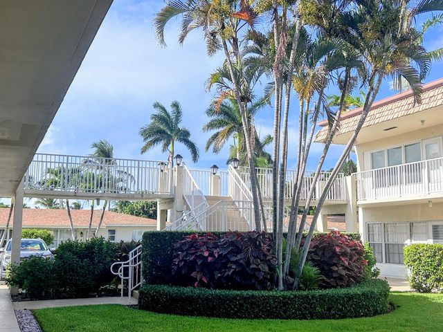 638 Snug Harbor Drive E6, Boynton Beach, FL 33435