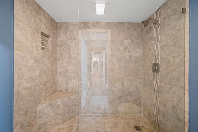 49 Briar Hollow Lane 401, Houston, TX 77027