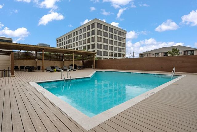 49 Briar Hollow Lane 401, Houston, TX 77027