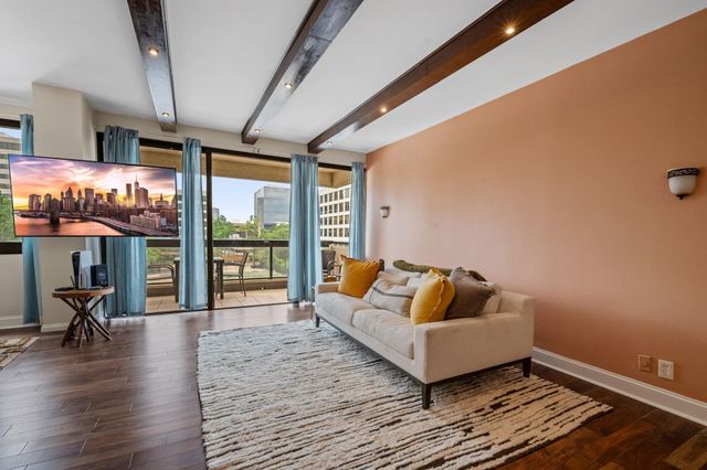 49 Briar Hollow Lane 401, Houston, TX 77027