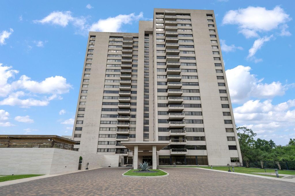 49 Briar Hollow Lane 401, Houston, TX 77027