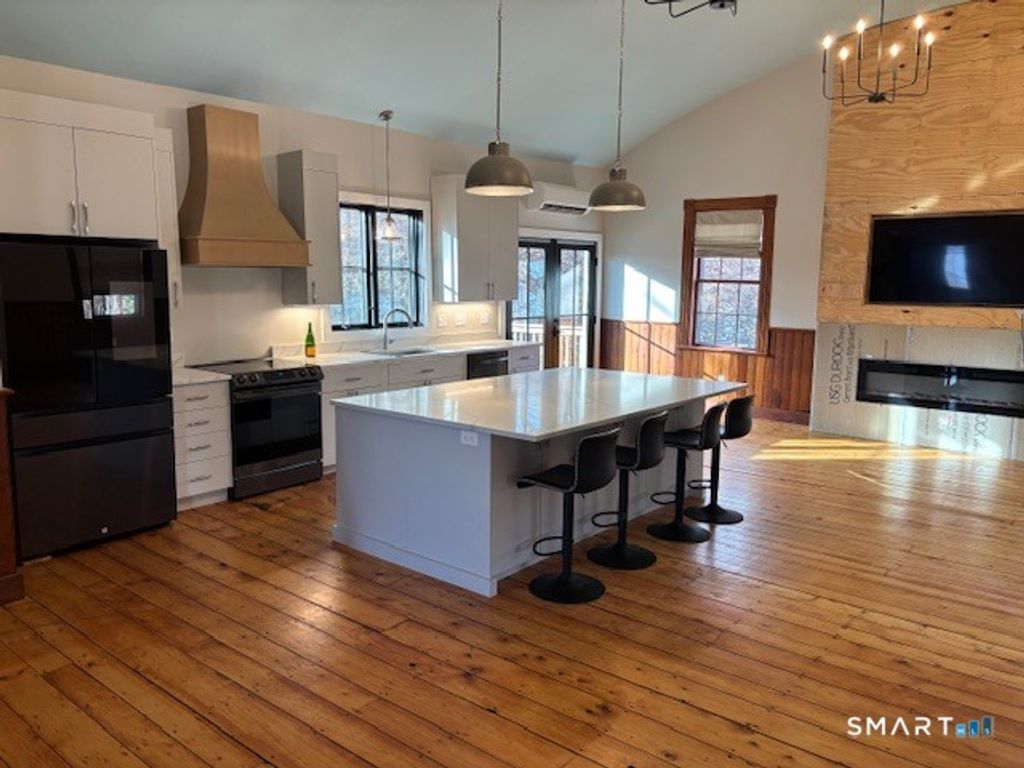 23 Main Street, East Haddam, CT 06423