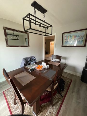 80 Loma Vista Way, Pittsburg, CA 94565