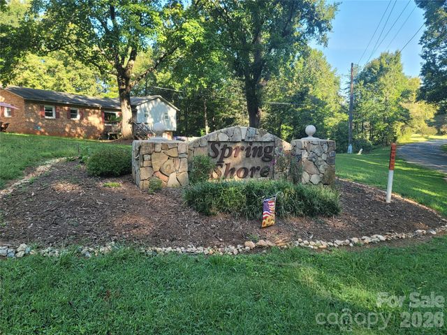 247 Spring Shore Road, Statesville, NC 28677
