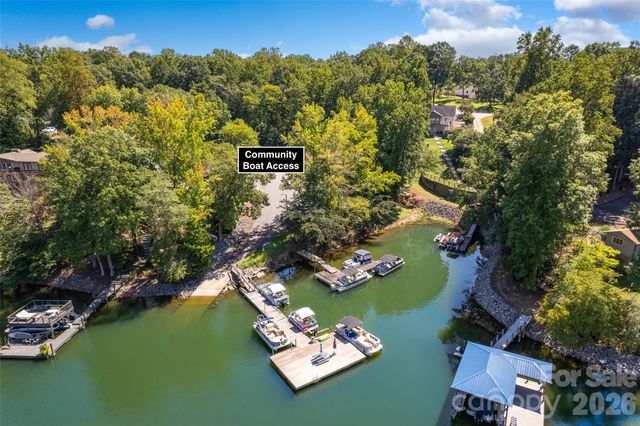 247 Spring Shore Road, Statesville, NC 28677
