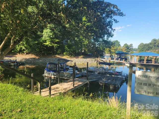 247 Spring Shore Road, Statesville, NC 28677