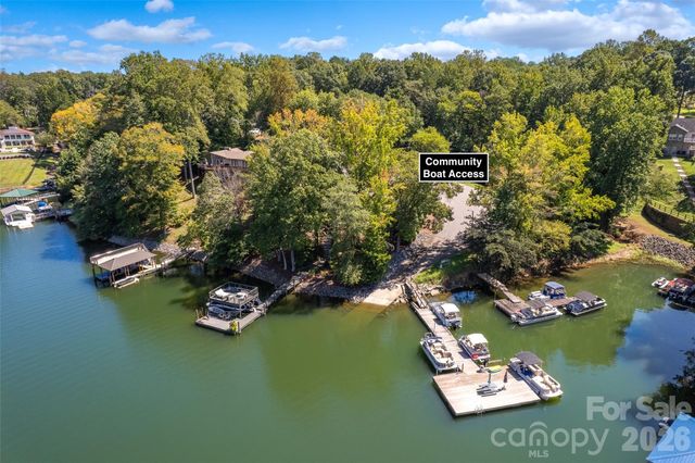 247 Spring Shore Road, Statesville, NC 28677