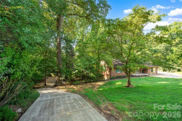 247 Spring Shore Road, Statesville, NC 28677