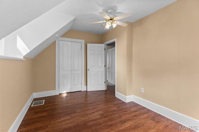 4230 S 37th Street, St Louis, MO 63116