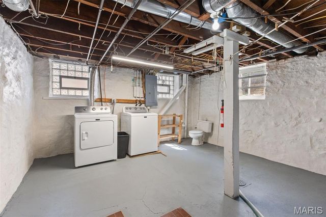 4230 S 37th Street, St Louis, MO 63116