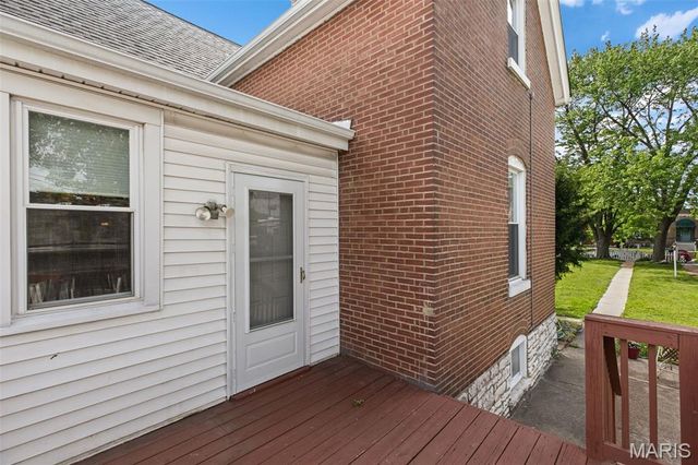 4230 S 37th Street, St Louis, MO 63116