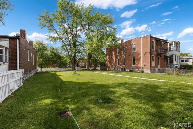 4230 S 37th Street, St Louis, MO 63116