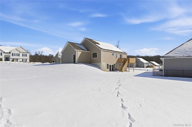 57 Southfield Falls, Monroe, NY 10950