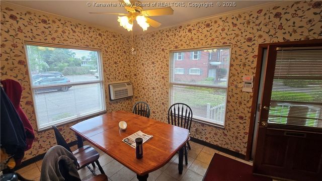 1598 Kanawha Boulevard, Charleston, WV 25311