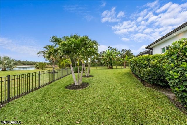 3817 Kismet Lakes LN, Cape Coral, FL 33993