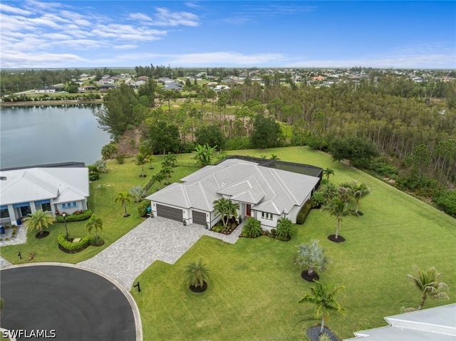 3817 Kismet Lakes LN, Cape Coral, FL 33993
