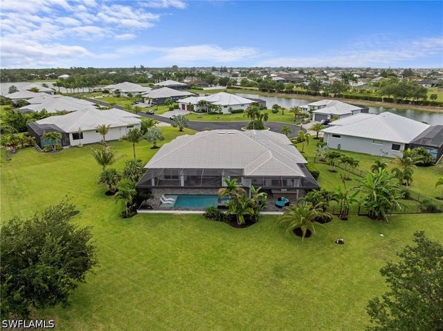 3817 Kismet Lakes LN, Cape Coral, FL 33993