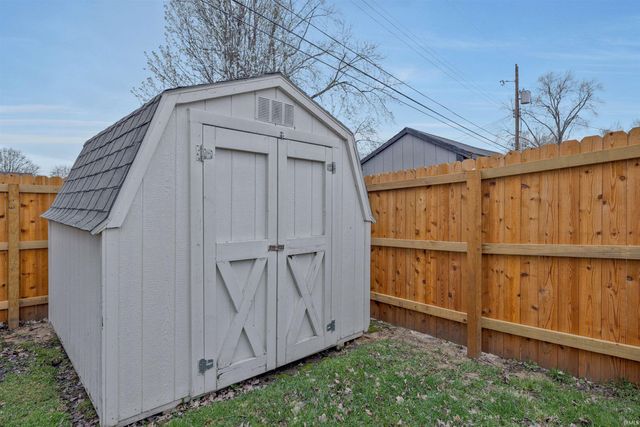 308 Colonial Avenue, Evansville, IN 47710