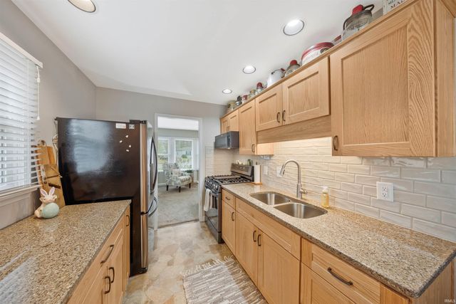 308 Colonial Avenue, Evansville, IN 47710