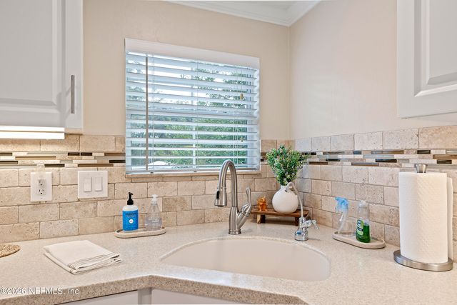 9972 SW COUNTY ROAD 240, Lake City, FL 32024