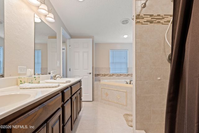 9972 SW COUNTY ROAD 240, Lake City, FL 32024