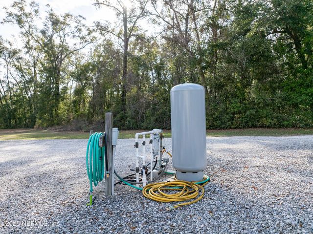 9972 SW COUNTY ROAD 240, Lake City, FL 32024