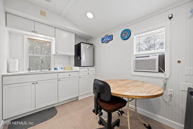 9972 SW COUNTY ROAD 240, Lake City, FL 32024