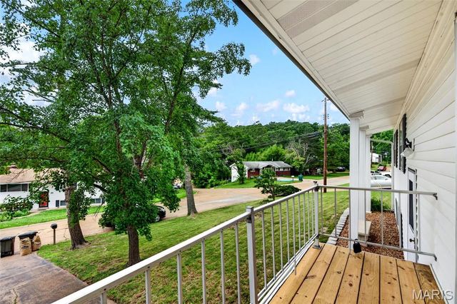 6 Frontier Trail, Fenton, MO 63026