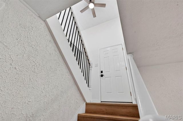 6 Frontier Trail, Fenton, MO 63026