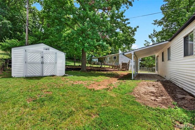 6 Frontier Trail, Fenton, MO 63026