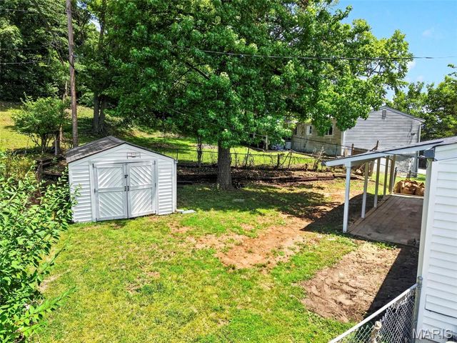 6 Frontier Trail, Fenton, MO 63026