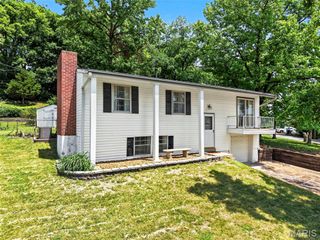 6 Frontier Trail, Fenton, MO 63026