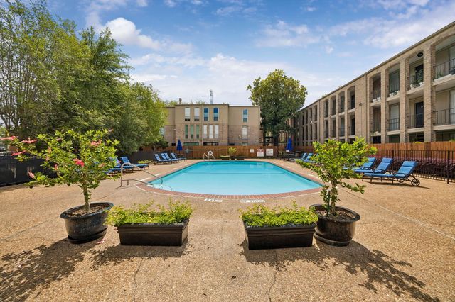 4629 Wild Indigo Street 589, Houston, TX 77027