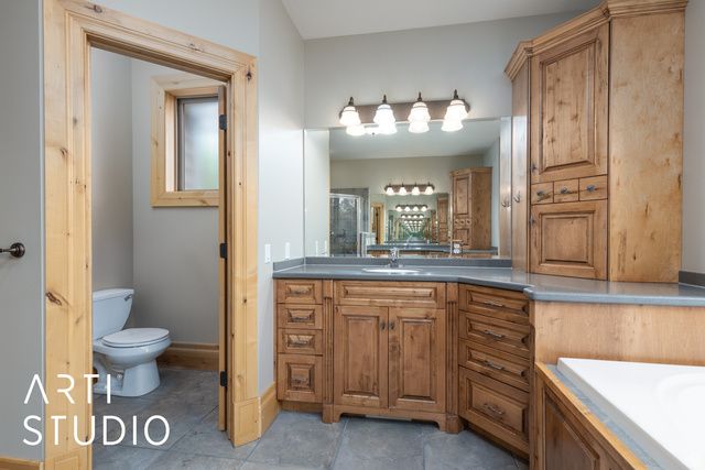 3700 N FOOTHILL LN, Eden, UT 84310