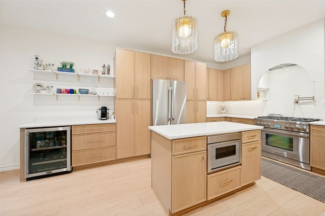 5957 Lindenshire Lane, Dallas, TX 75230