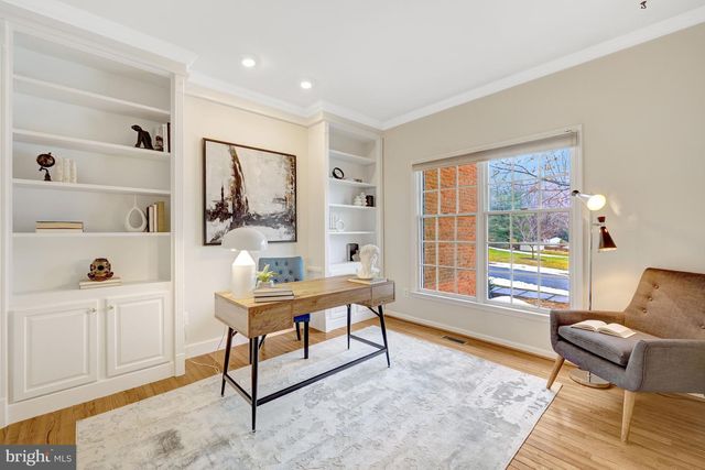 1295 GATESMEADOW WAY, Reston, VA 20194