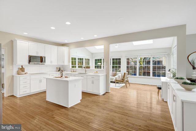 1295 GATESMEADOW WAY, Reston, VA 20194