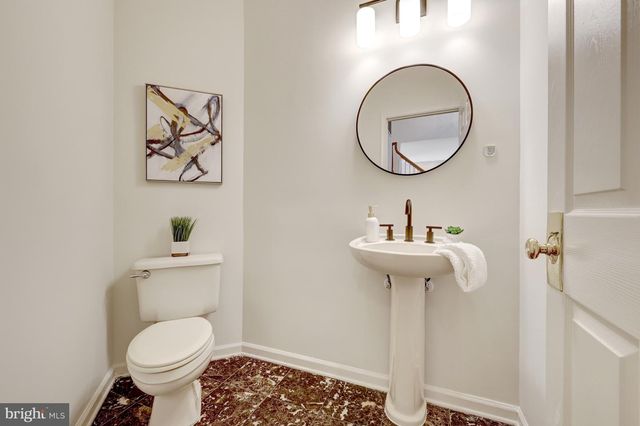 1295 GATESMEADOW WAY, Reston, VA 20194