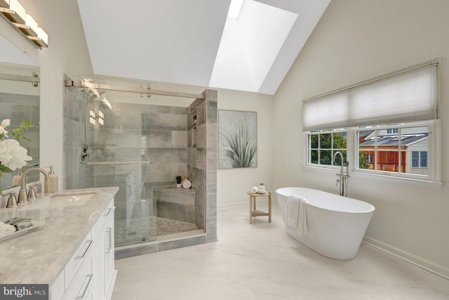 1295 GATESMEADOW WAY, Reston, VA 20194