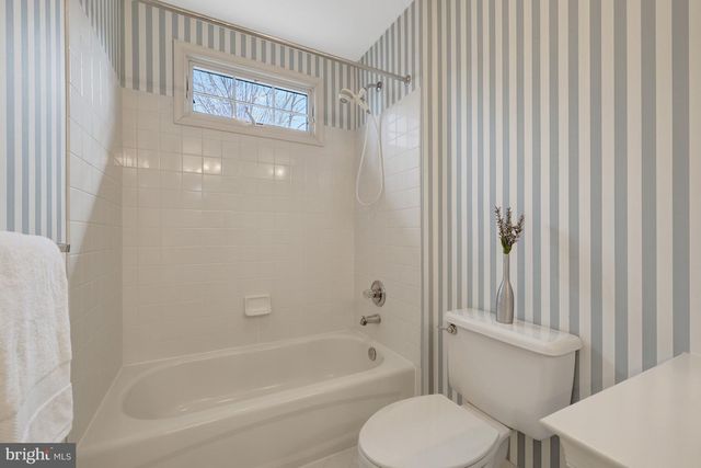 1295 GATESMEADOW WAY, Reston, VA 20194