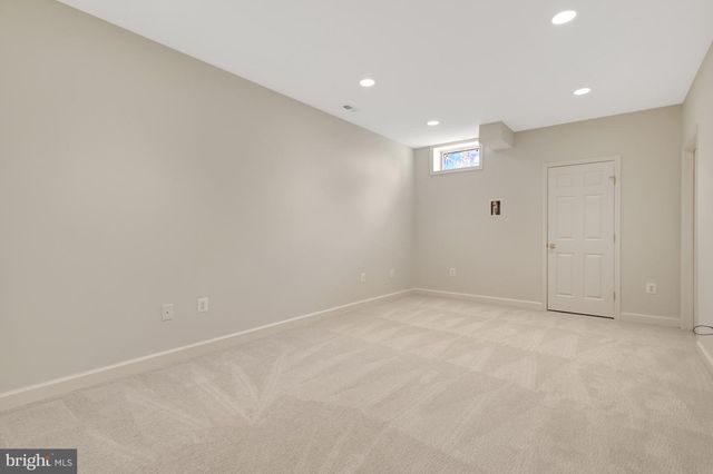 1295 GATESMEADOW WAY, Reston, VA 20194