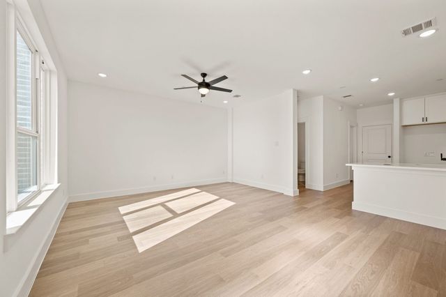 1841 Summer Aura, Mesquite, TX 75181