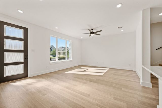 1841 Summer Aura, Mesquite, TX 75181
