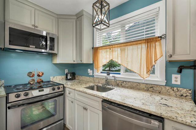 6 Cumberland Rd Unit 18, Gilford, NH 03249