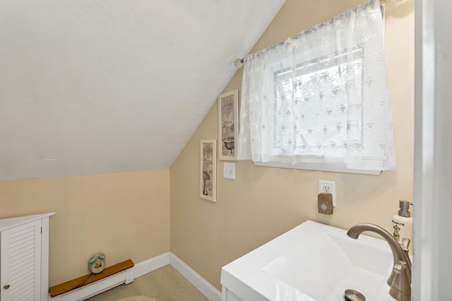 6 Cumberland Rd Unit 18, Gilford, NH 03249