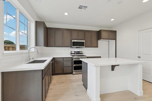 231 Mindy Way, Pittsburg, CA 94565