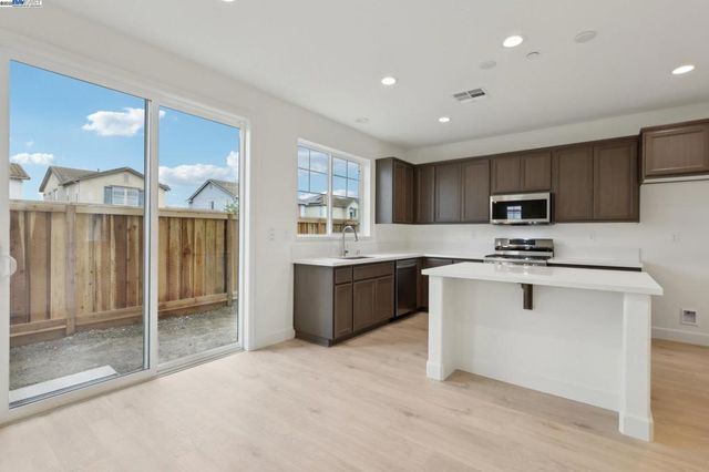 231 Mindy Way, Pittsburg, CA 94565