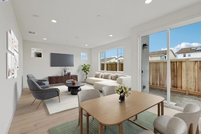 231 Mindy Way, Pittsburg, CA 94565