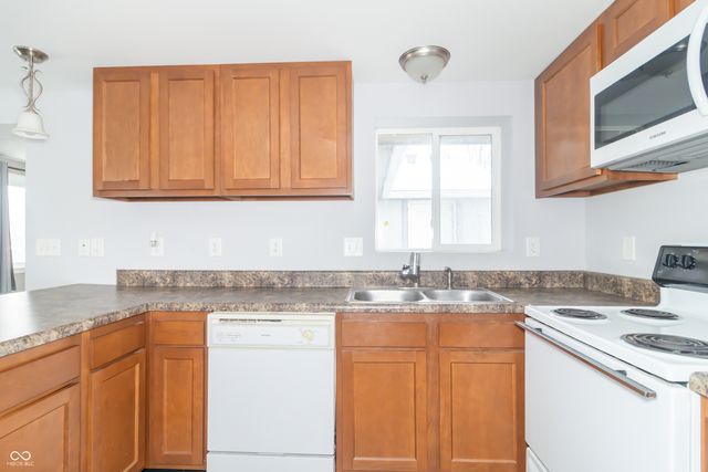 5470 S Main Street, Fountaintown, IN 46130