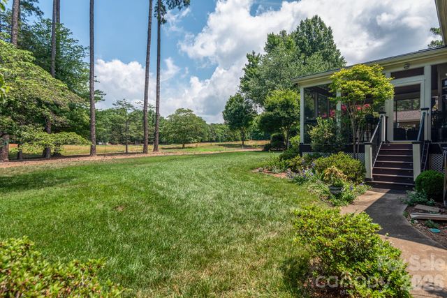 19223 Stableford Lane, Cornelius, NC 28031